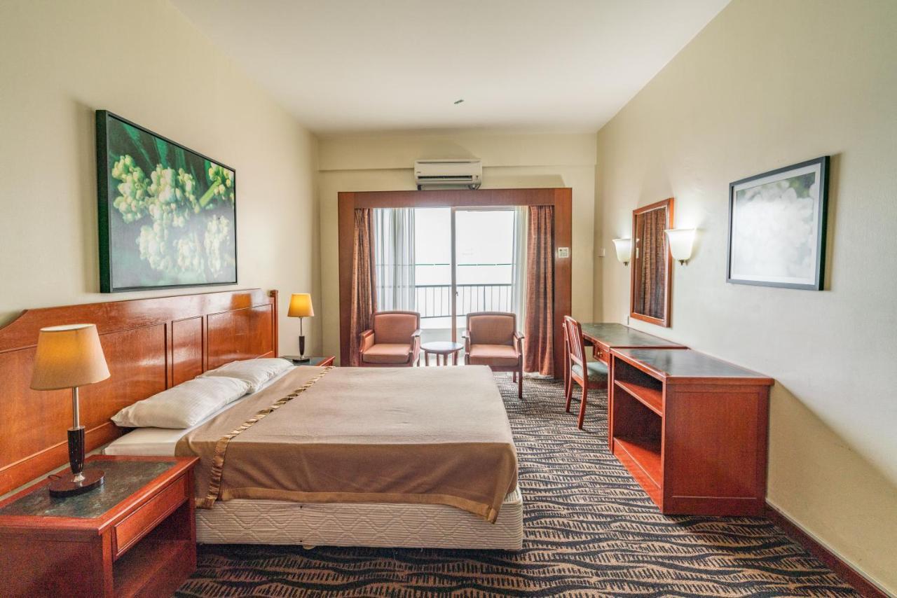 Seaview Deluxe Studio Couples Room S Tanjung Bungah (Penang) Exterior foto