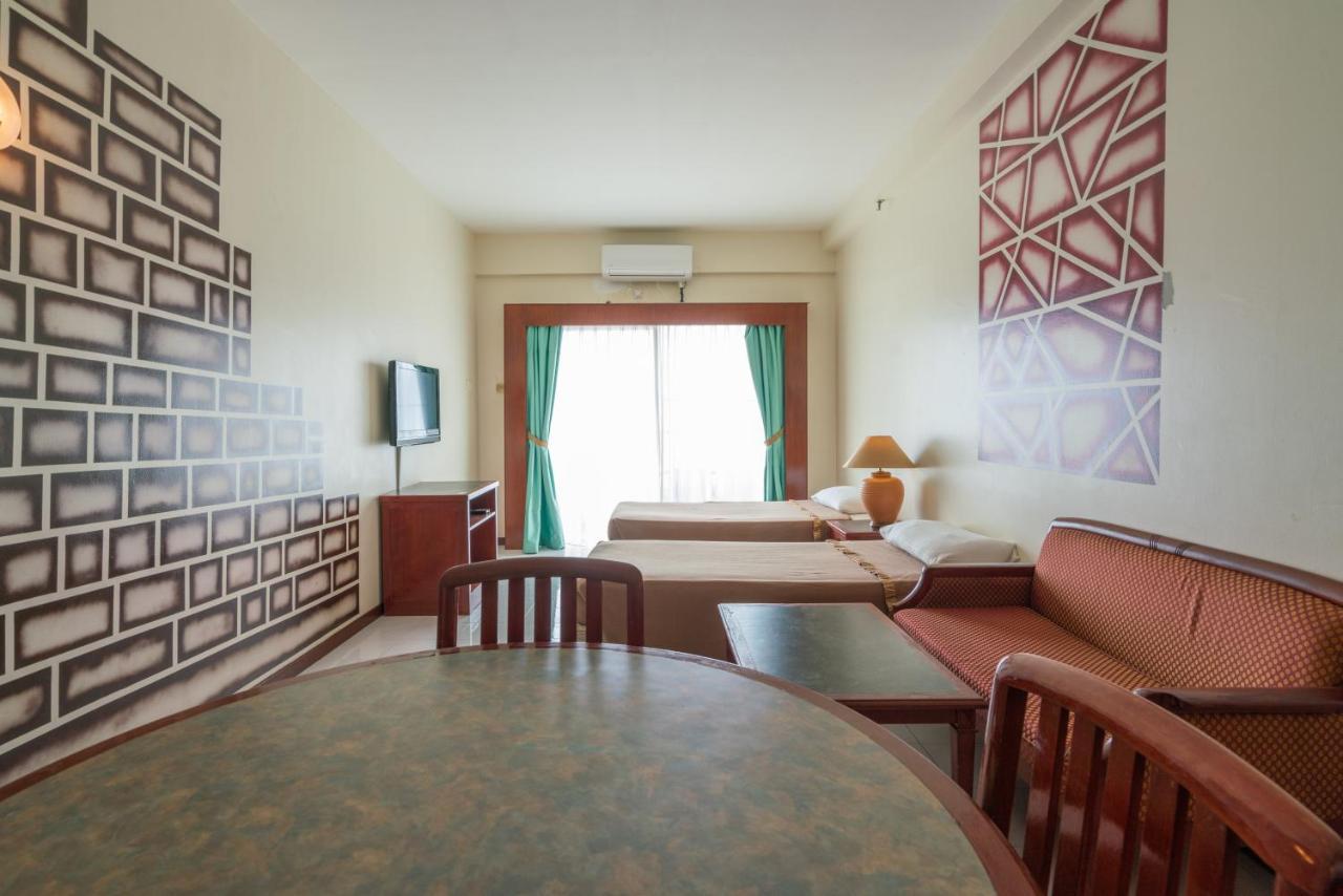 Seaview Deluxe Studio Couples Room S Tanjung Bungah (Penang) Exterior foto