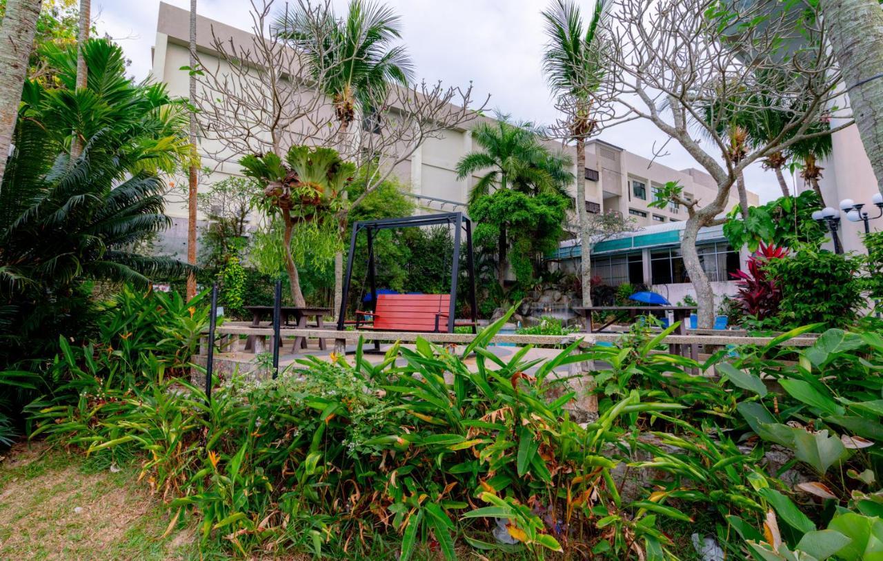 Seaview Deluxe Studio Couples Room S Tanjung Bungah (Penang) Exterior foto