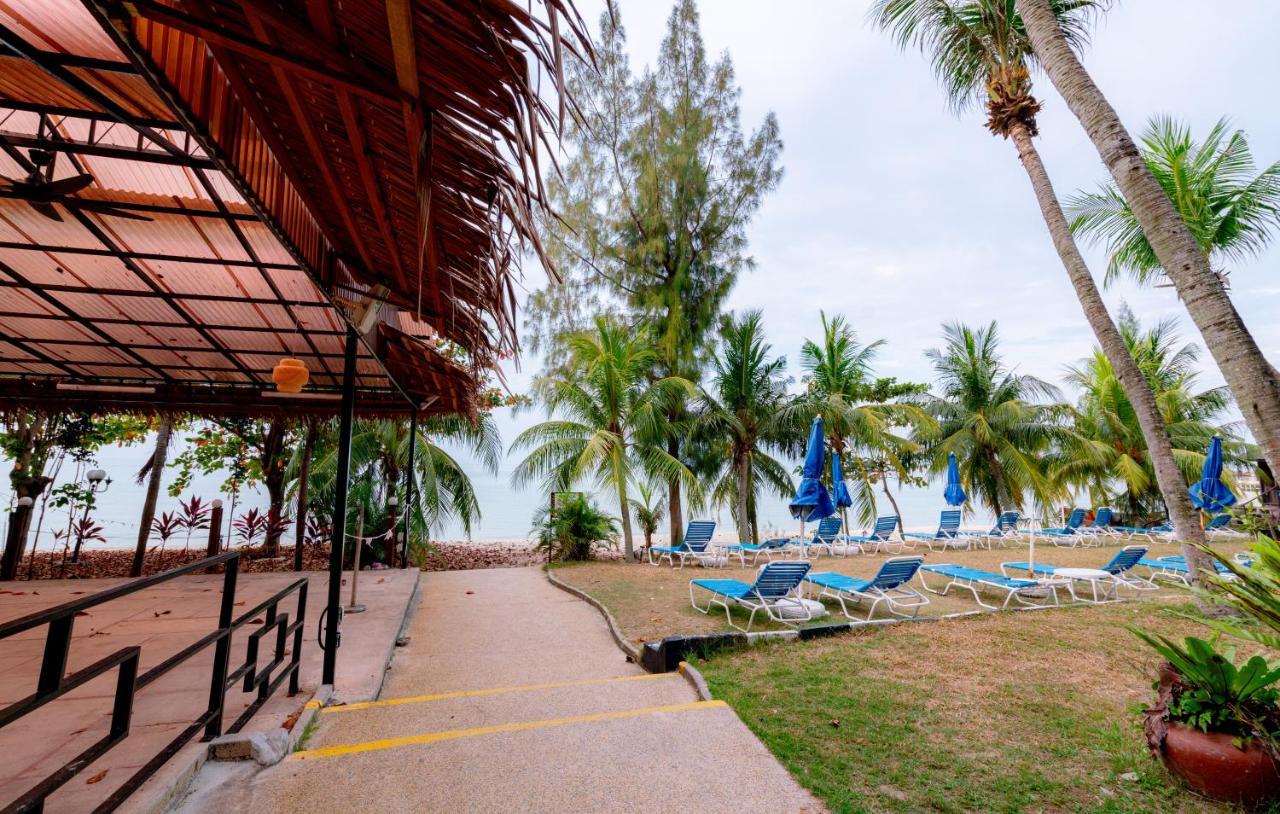 Seaview Deluxe Studio Couples Room S Tanjung Bungah (Penang) Exterior foto